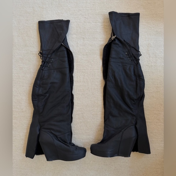 Shoes - RUNWAY RICK OWENS BOOTS!!!